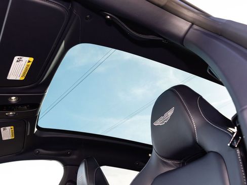 New 2026 Aston Martin DBX 707 image 43