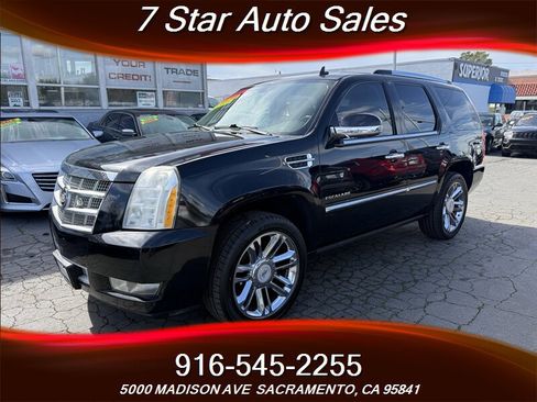 Used 2009 Cadillac Escalade Platinum image 3