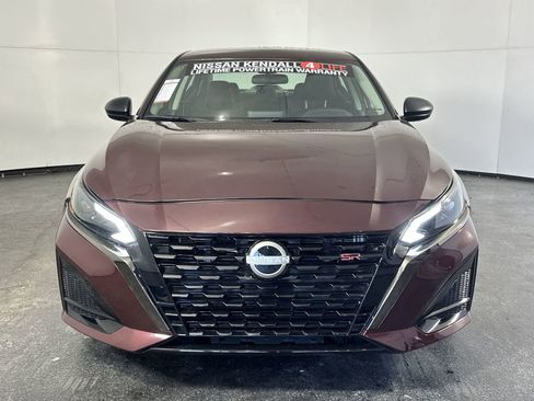 Certified 2025 Nissan Altima 2.5 SV FWD image 3