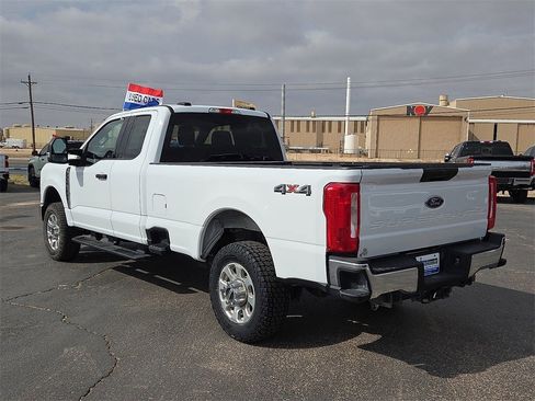 Used 2024 Ford F350 XLT image 3