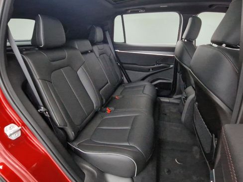 New 2025 Jeep Wagoneer Limited image 24