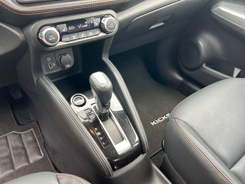 Used 2019 Nissan Kicks SR w/ SR Premium Package FWD image 35