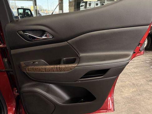 Used 2023 GMC Acadia Denali FWD image 36
