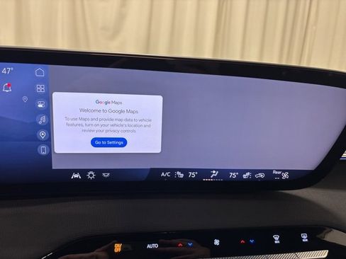 Used 2025 Buick Enclave Preferred image 22