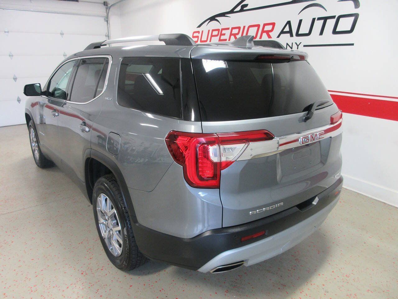 Used 2021 GMC Acadia SLT AWD/4WD image 13
