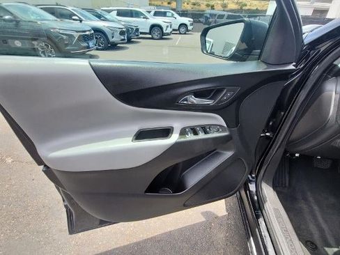 Used 2023 Chevrolet Equinox LS w/ LS Convenience Package FWD image 21