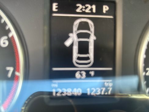 Used 2015 Volkswagen Passat 1.8T SE image 17