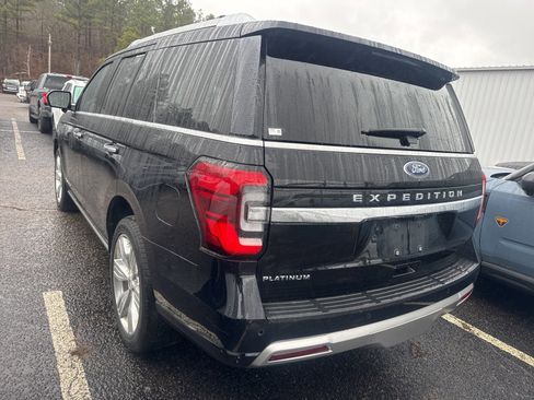 Used 2023 Ford Expedition Platinum image 5
