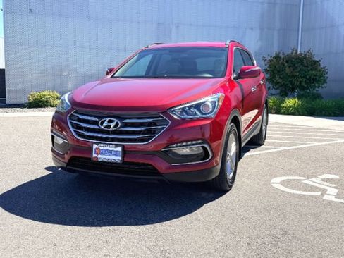 Used 2017 Hyundai Santa Fe Sport FWD image 3