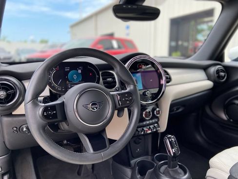 Used 2024 MINI Cooper S w/ Signature Upholstery Package FWD image 22