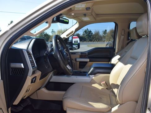 Used 2017 Ford F250 Lariat w/ Lariat Ultimate Package image 7