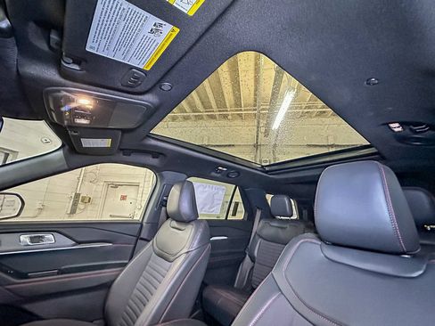 New 2026 Ford Explorer ST-Line w/ ST-Line Street Pack AWD/4WD image 25