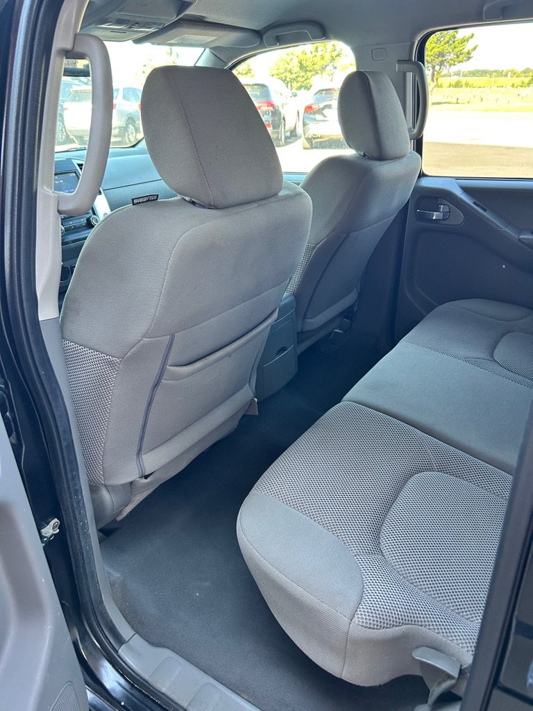 Used 2019 Nissan Frontier SV RWD image 11