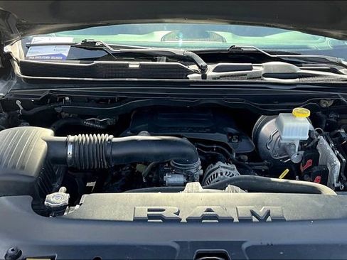 Used 2019 RAM 1500 Big Horn AWD/4WD image 29