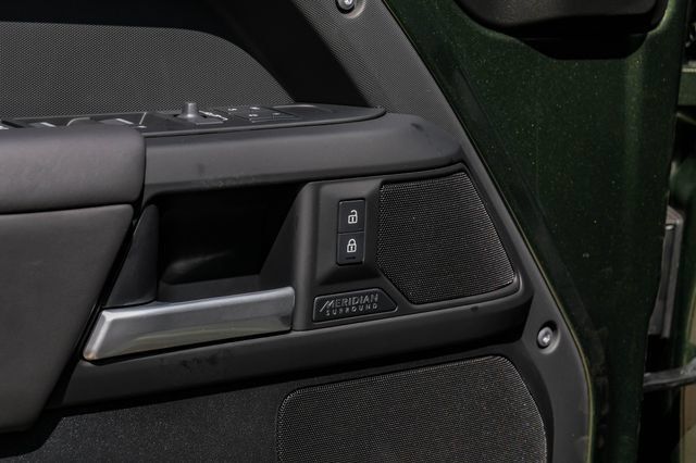 New 2026 Land Rover Defender 110 X-Dynamic SE AWD/4WD image 55