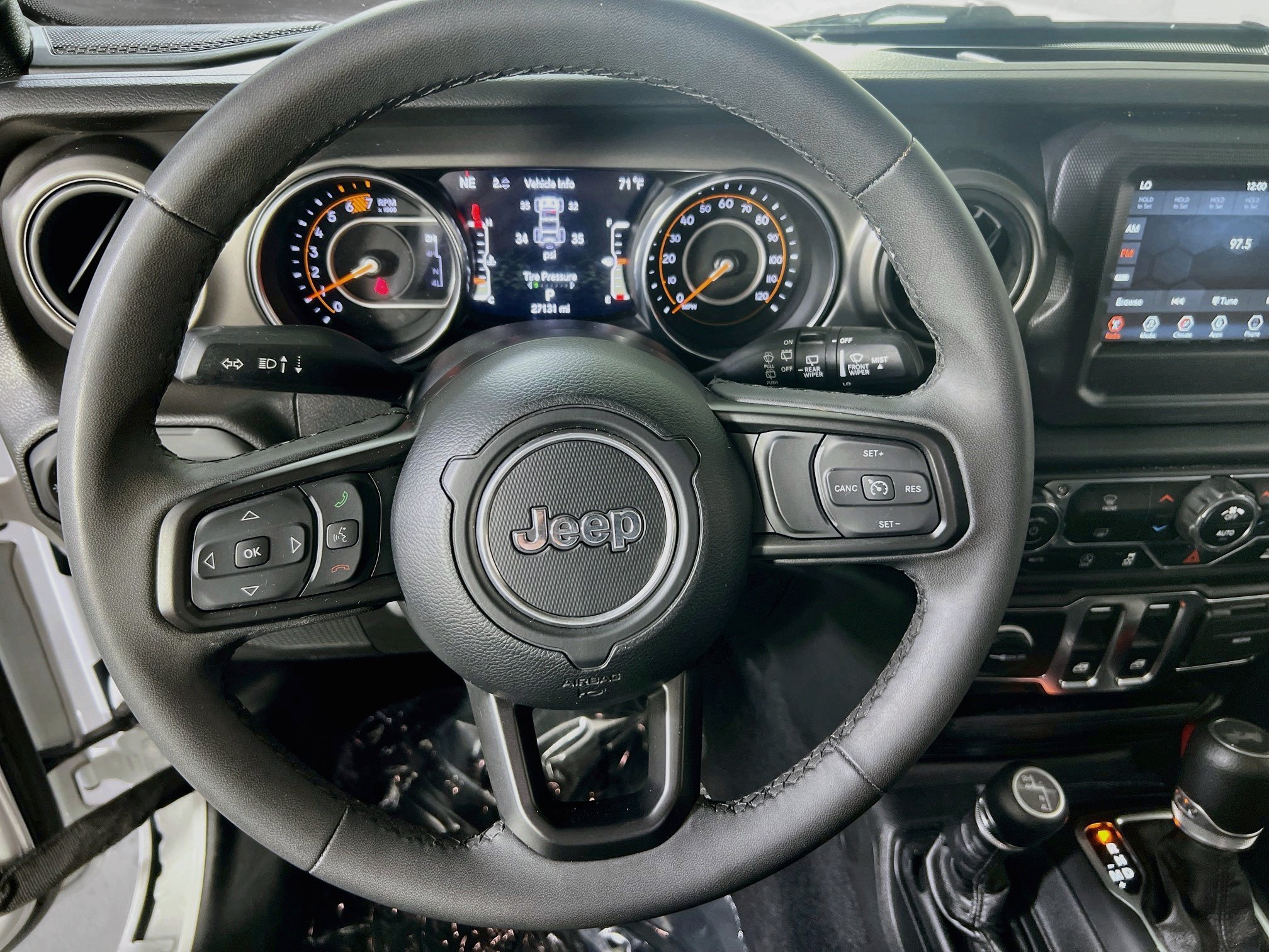 Used 2023 Jeep Wrangler Sport AWD/4WD image 11