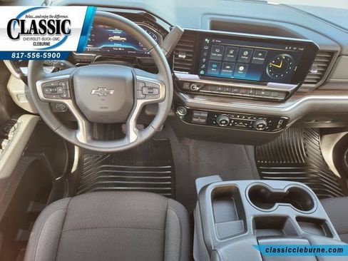 Used 2025 Chevrolet Silverado 1500 RST RWD image 3