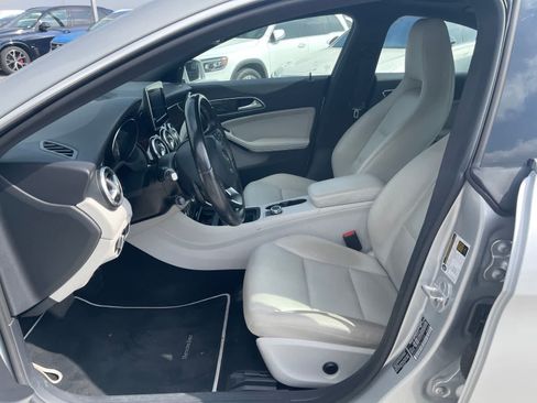 Used 2015 Mercedes-Benz CLA 250 image 7