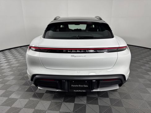 Used 2025 Porsche Taycan 4 Cross Turismo image 10