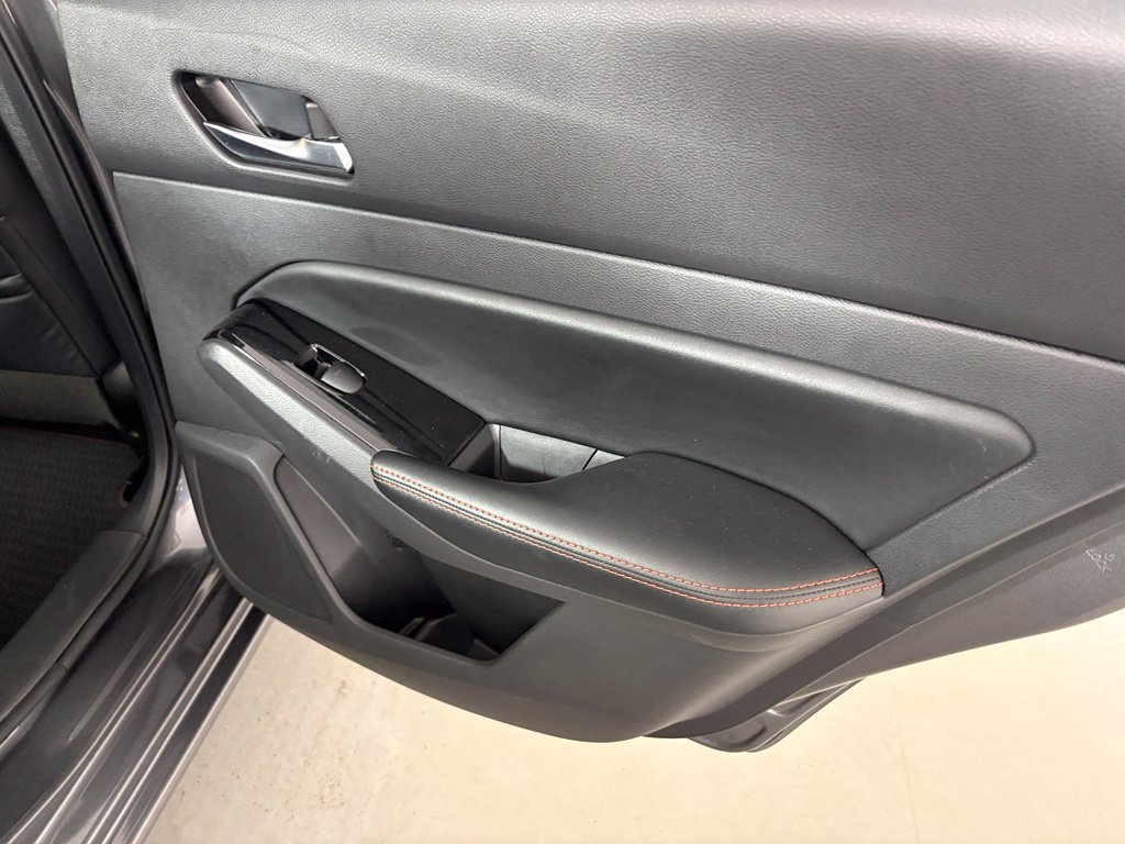 Used 2024 Nissan Altima 2.5 SR FWD image 36