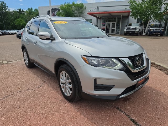 Used 2019 Nissan Rogue SV AWD/4WD image 7