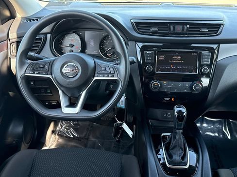 Used 2021 Nissan Rogue Sport S FWD image 16