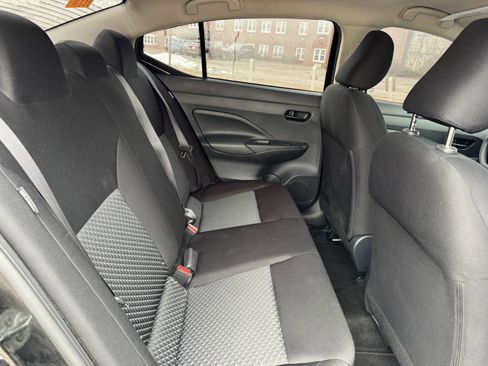 Used 2024 Nissan Versa S w/ Trunk Package image 31