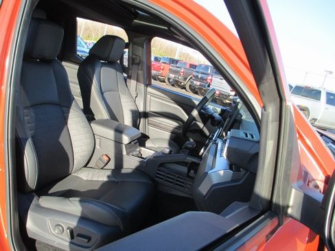 Used 2025 Toyota Tacoma TRD Sport image 22