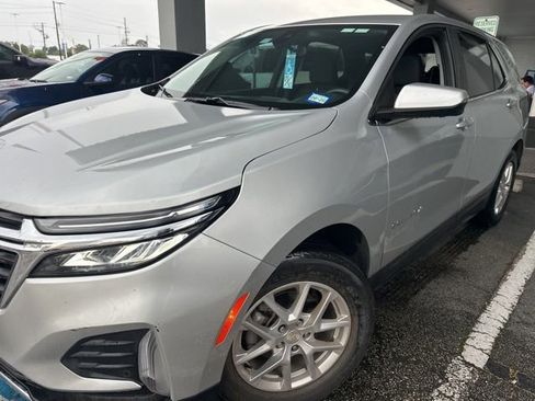 Used 2022 Chevrolet Equinox LT FWD image 4
