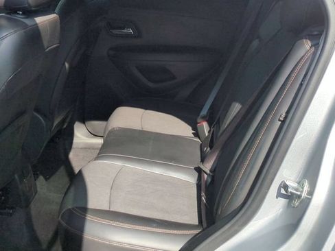 Used 2020 Chevrolet Trax LT w/ LT Convenience Package FWD image 25