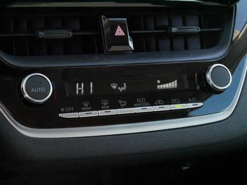 Certified 2025 Toyota Corolla LE image 23