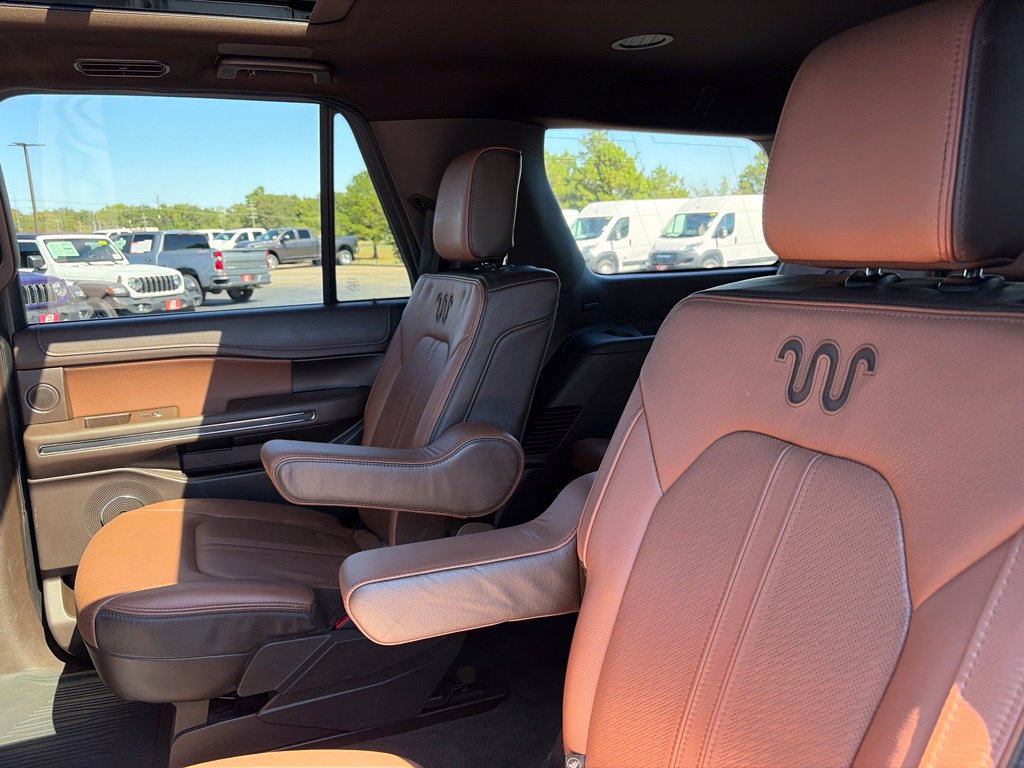 Used 2022 Ford Expedition King Ranch AWD/4WD image 34