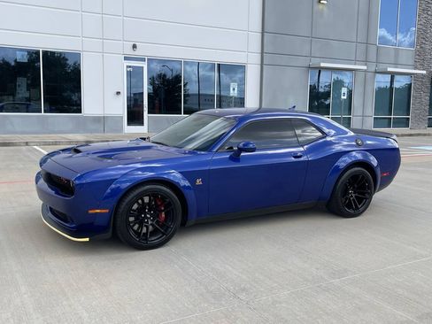 Used 2022 Dodge Challenger R/T Scat Pack RWD image 13