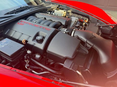 Used 2012 Chevrolet Corvette Coupe image 33