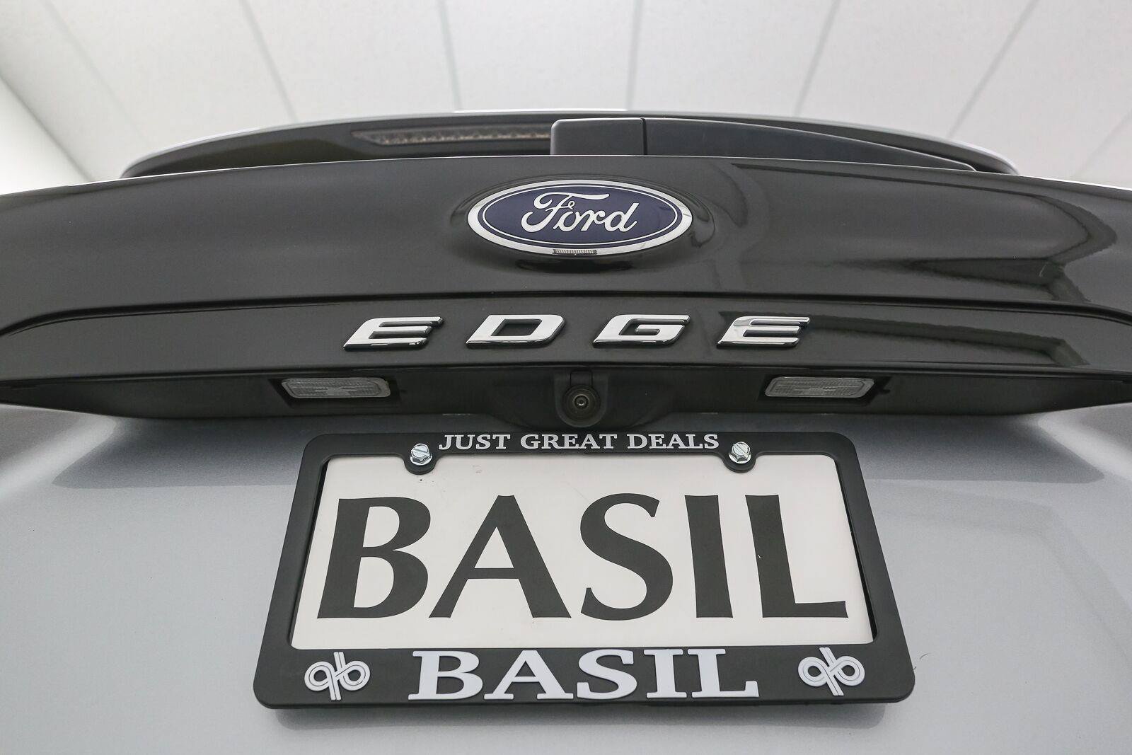 Used 2024 Ford Edge SEL AWD/4WD image 12