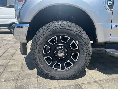 Used 2020 Ford F250 Lariat w/ Chrome Package AWD/4WD image 10
