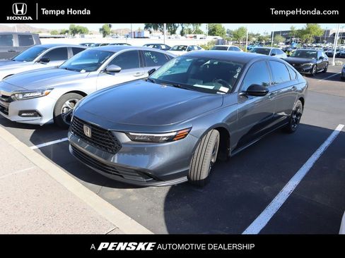 Certified 2025 Honda Accord SE image 1