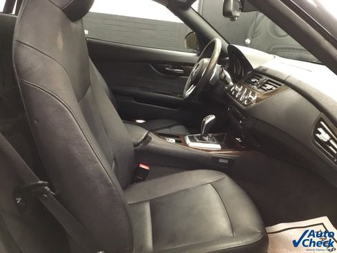 Used 2012 BMW Z4 sDrive28i image 33