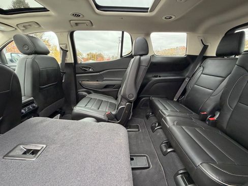 Used 2023 GMC Acadia Denali w/ Denali Ultimate Package image 11