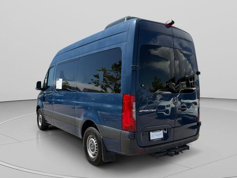 Used 2019 Mercedes-Benz Sprinter 2500 image 3