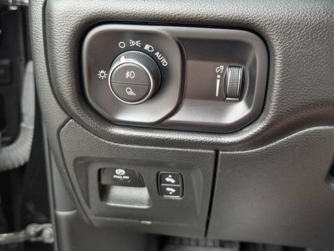Used 2025 RAM 1500 Lone Star AWD/4WD image 12