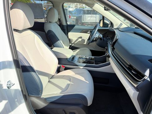 New 2026 Kia Carnival SX Prestige image 20