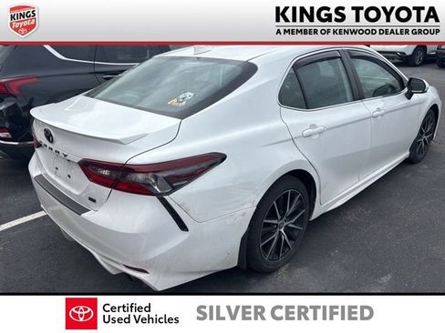 Used 2023 Toyota Camry SE image 7