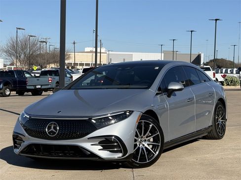 Used 2022 Mercedes-Benz EQS 450+ Sedan image 2