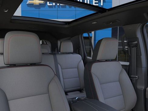 New 2026 Chevrolet Traverse LT w/ Sun and Wheel Package image 24