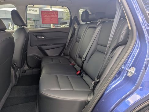 Certified 2023 Nissan Rogue SL w/ SL Premium Package image 15