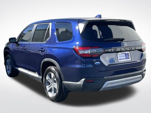 Certified 2025 Honda Pilot EX-L image 4