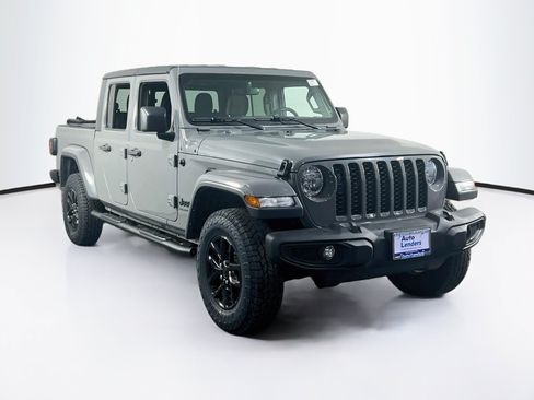 Used 2023 Jeep Gladiator Sport AWD/4WD image 3