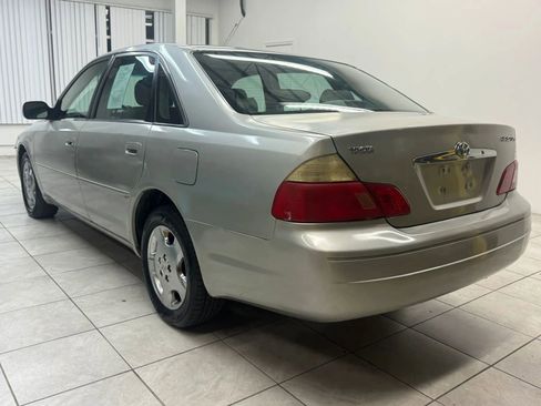 Used 2004 Toyota Avalon XLS image 7