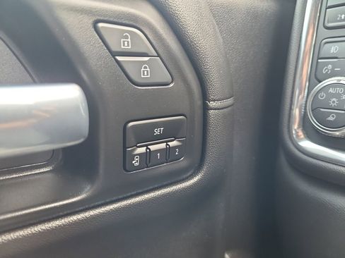 Used 2021 GMC Sierra 1500 Denali w/ Denali Ultimate Package AWD/4WD image 25